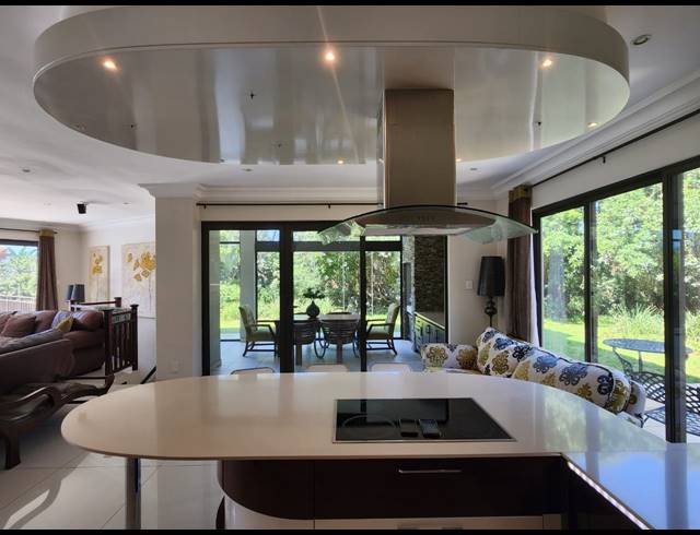 4 BEDROOM HOUSE FOR SALE IN ZIMBALI ESTATE